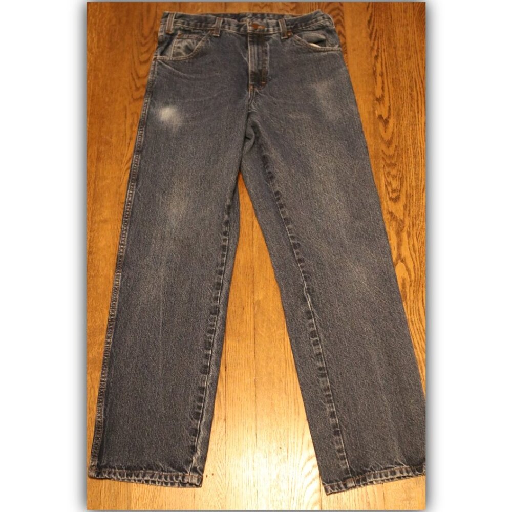 2 pairs of Dickies Men’s jeans. One pair is 33x34 and one pair is 32x32 - Picture 6 of 7